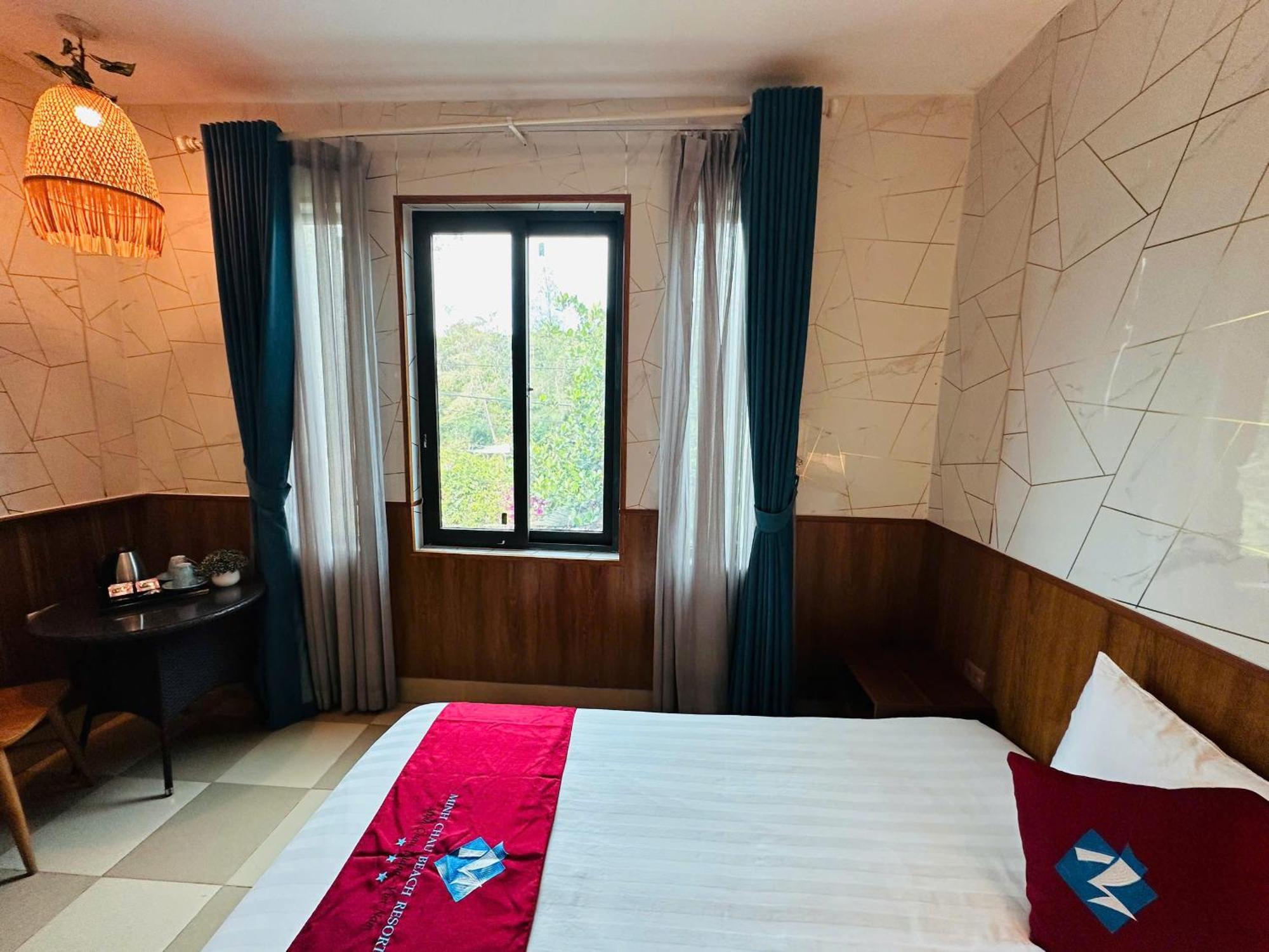 Minh Chau Beach Resort Quang Ninh  Exterior photo
